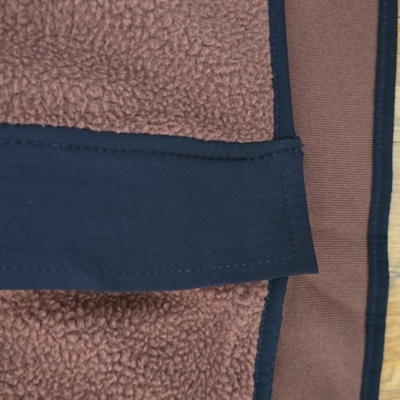 XERSION BRAND BOYS FRONT ZIPPERED BROWN AND BLACK JACKET SIZE LARGE 14/16 HUSKY - Picture 7 of 12